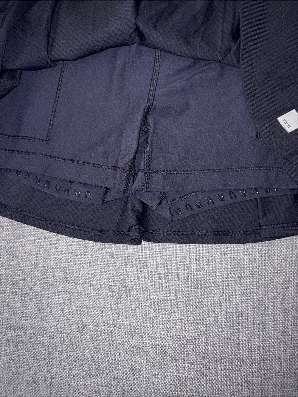 Vuori XS “Baseline Gingham” skort EUC - Picture 2 of 3